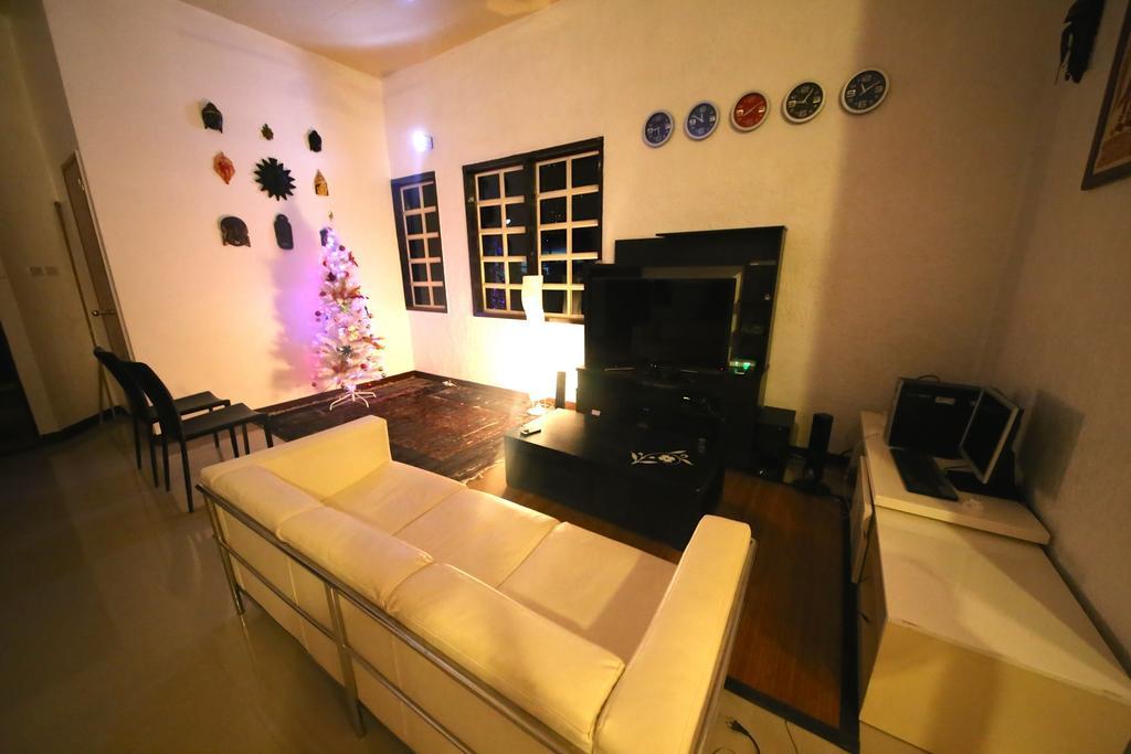Dee Guest House Мактан Экстерьер фото