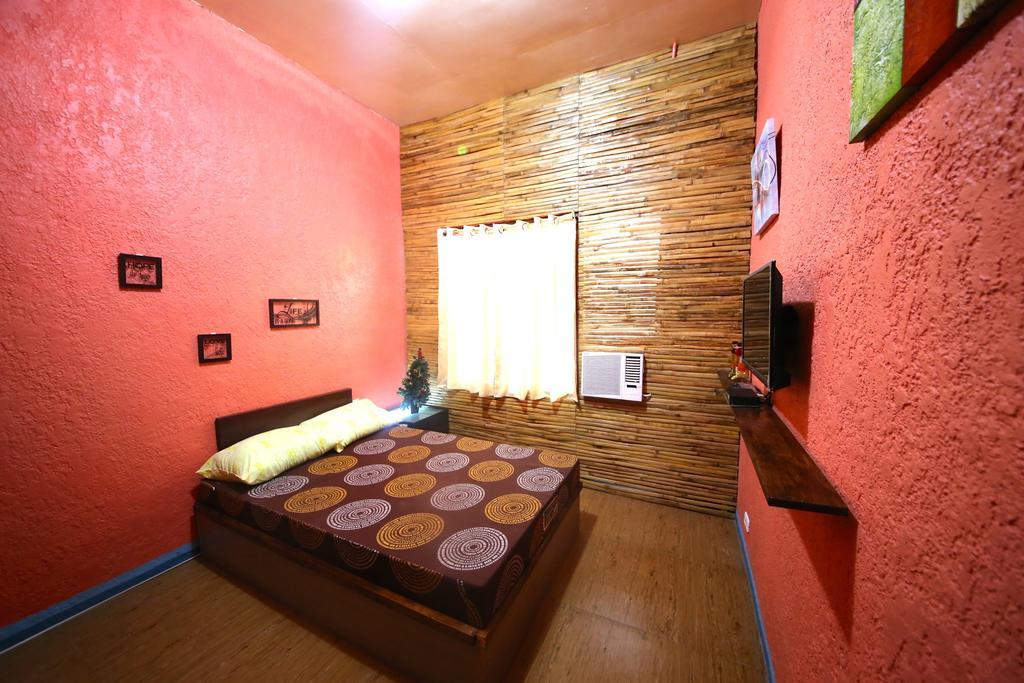 Dee Guest House Мактан Номер фото