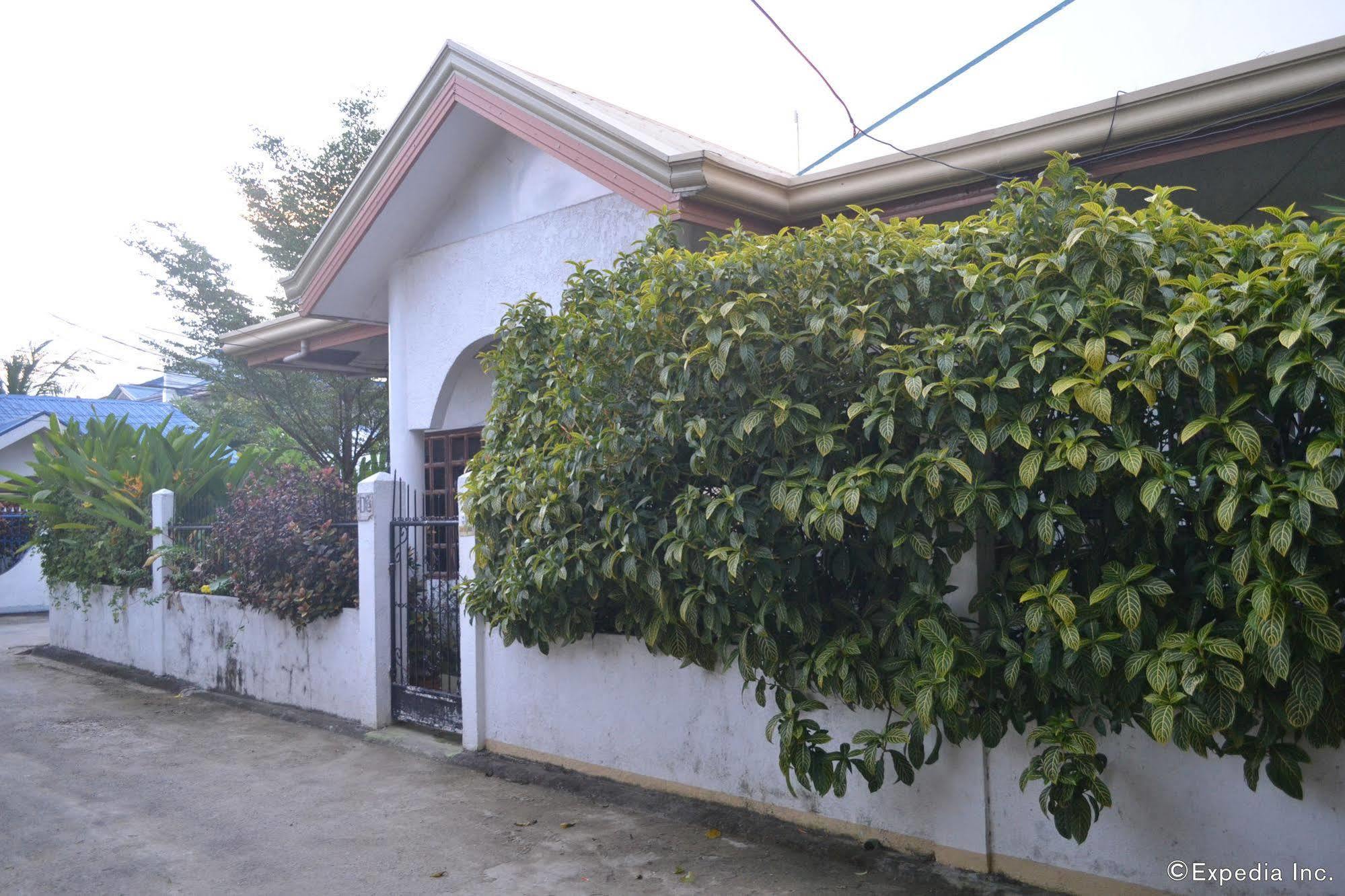 Dee Guest House Мактан Экстерьер фото